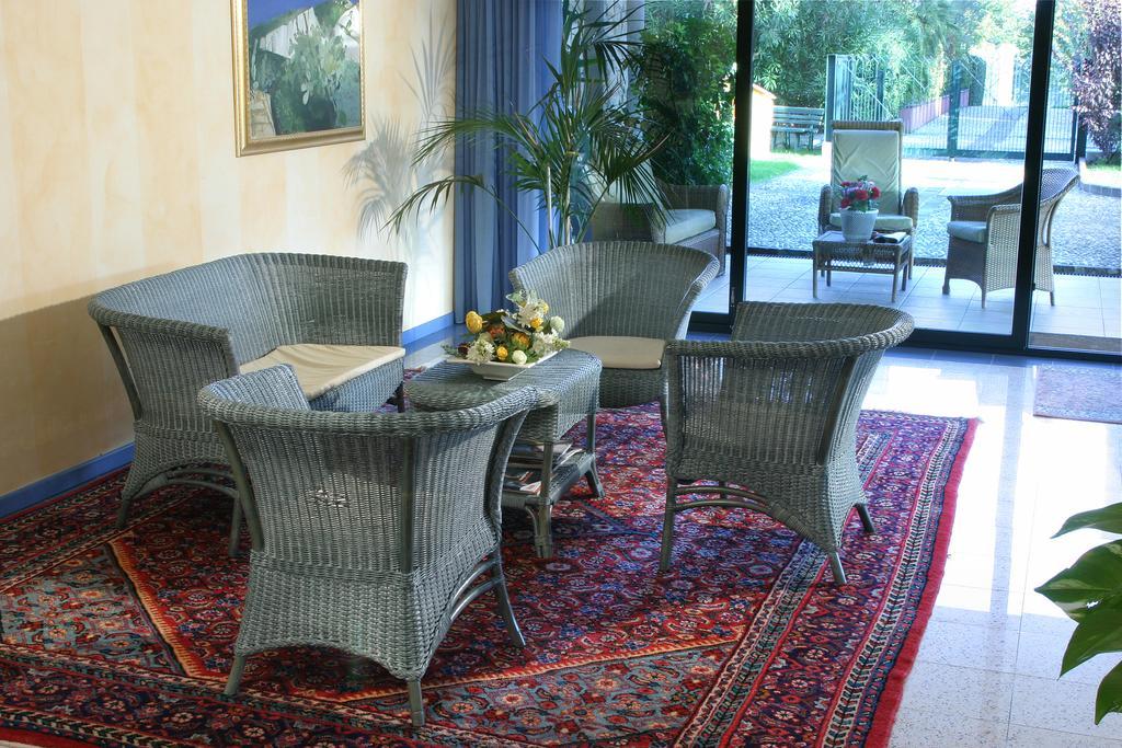 Residence Spiaggia D'Oro Desenzano del Garda Buitenkant foto
