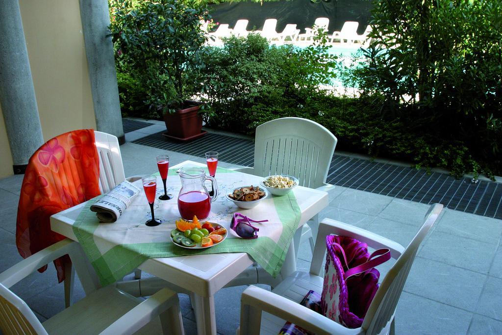 Residence Spiaggia D'Oro Desenzano del Garda Buitenkant foto