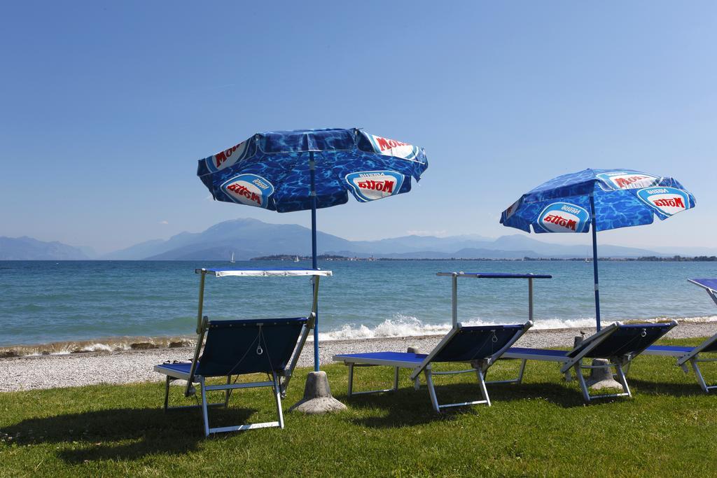 Residence Spiaggia D'Oro Desenzano del Garda Buitenkant foto